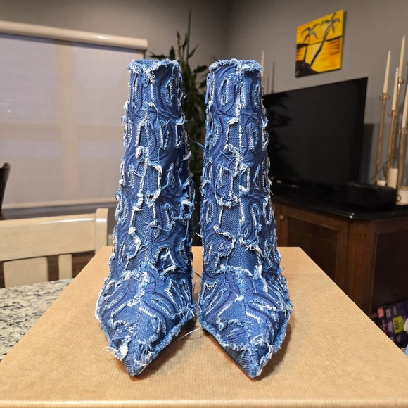 NEW Christian Louboutin So Kate Booty Toile Denim Brode 100mm Size 37 - Picture 3 of 12